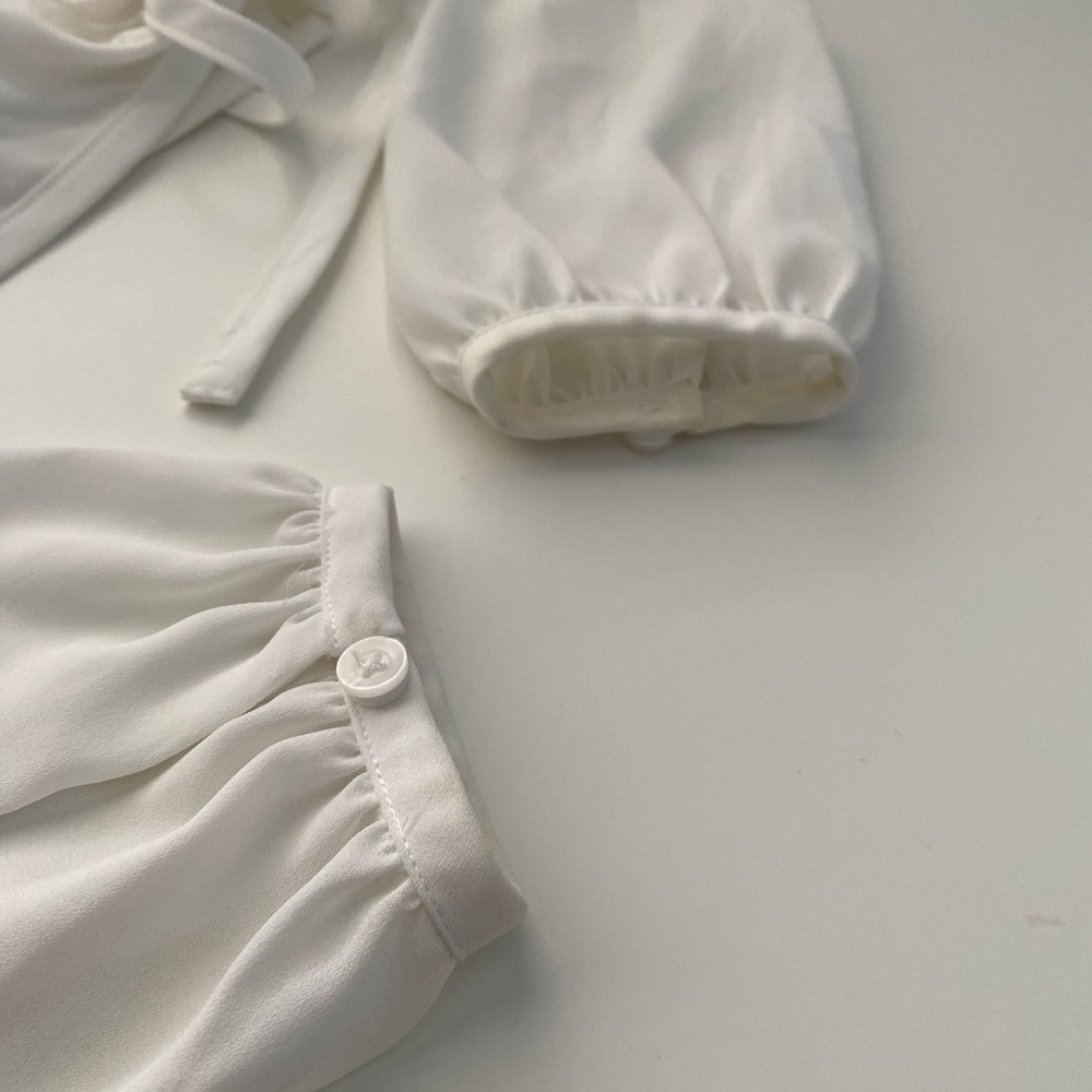 Sunday Best White Cropped Blouse (Size: XXS) - Picture 5 of 13